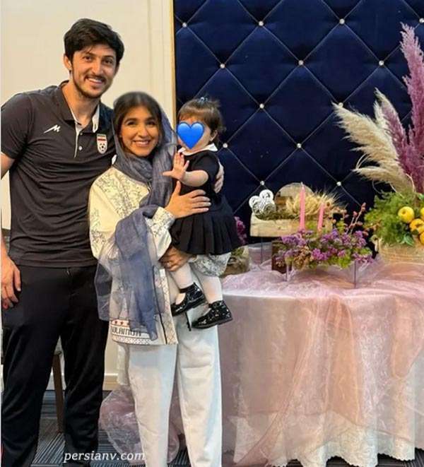 پرنسس کوچک سردار آزمون در کانون توجه / تیپ جدید و ژست جذاب “نورا” در یک محیط لاکچری سوژه فضای مجازی شد!