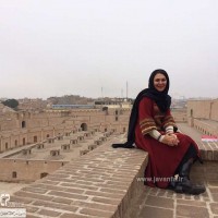 عکس لاله اسکندری با لباس افغانی