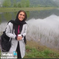 عکس های تینا آخوند تبار با پای شکسته