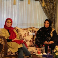 عکس های جدید لاله و ستاره اسکندری در پشت صحنه برنامه صبح خلیج فارس